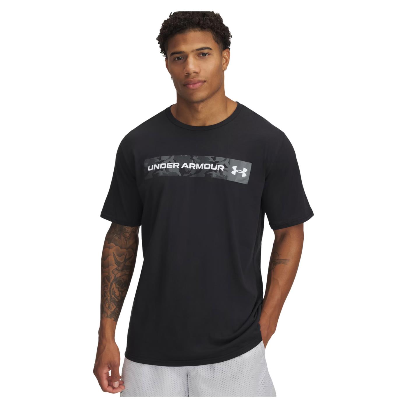 UNDER ARMOUR CAMO CHEST STRIPE SS TEE