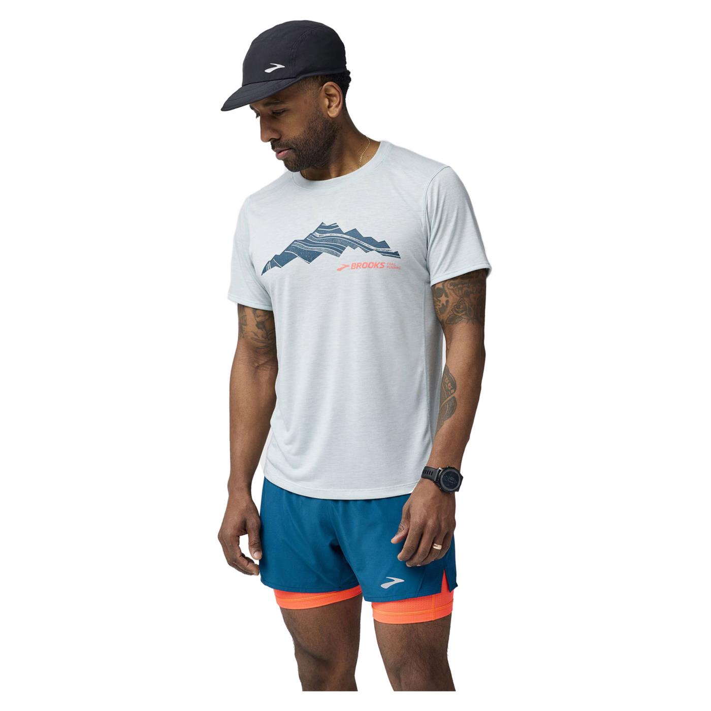BROOKS DISTANCE SHORT SLEEVE