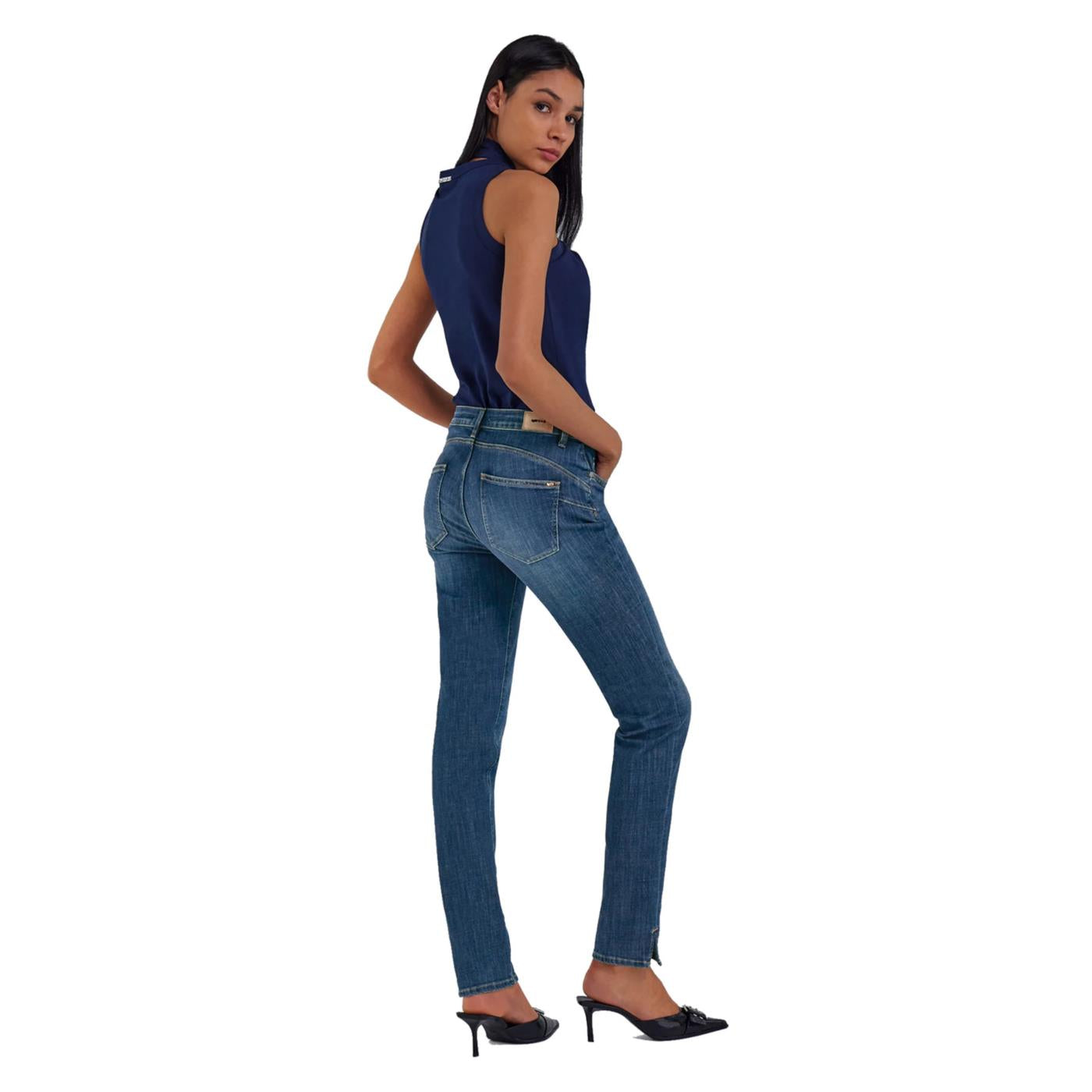 GAS BRITTY UP Z CROP