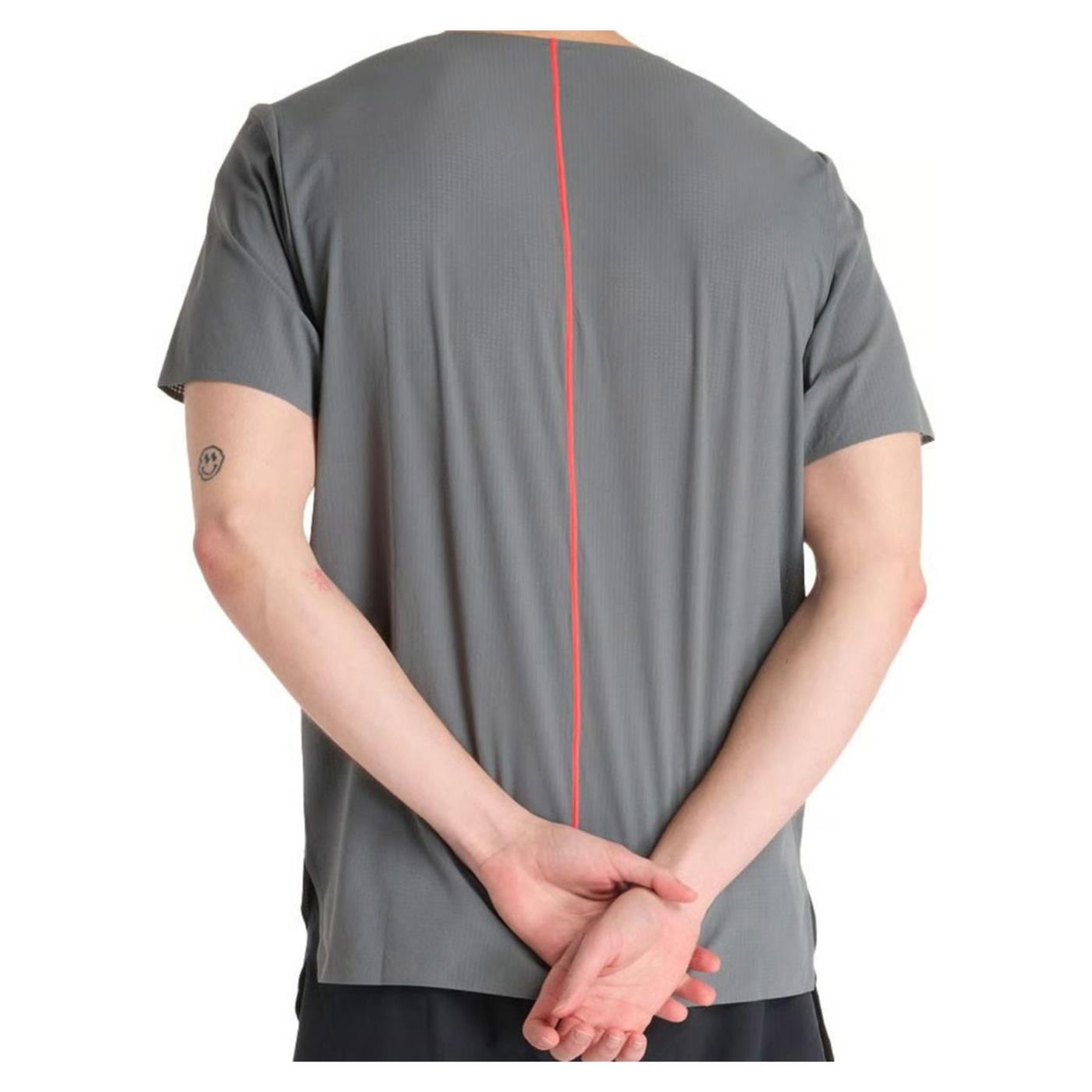 NEW BALANCE RACE DAY ULTRA LIGHT TEE