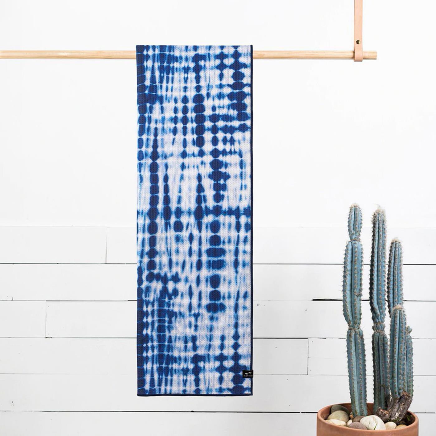 SLOWTIDE SUVA YOGA TOWEL