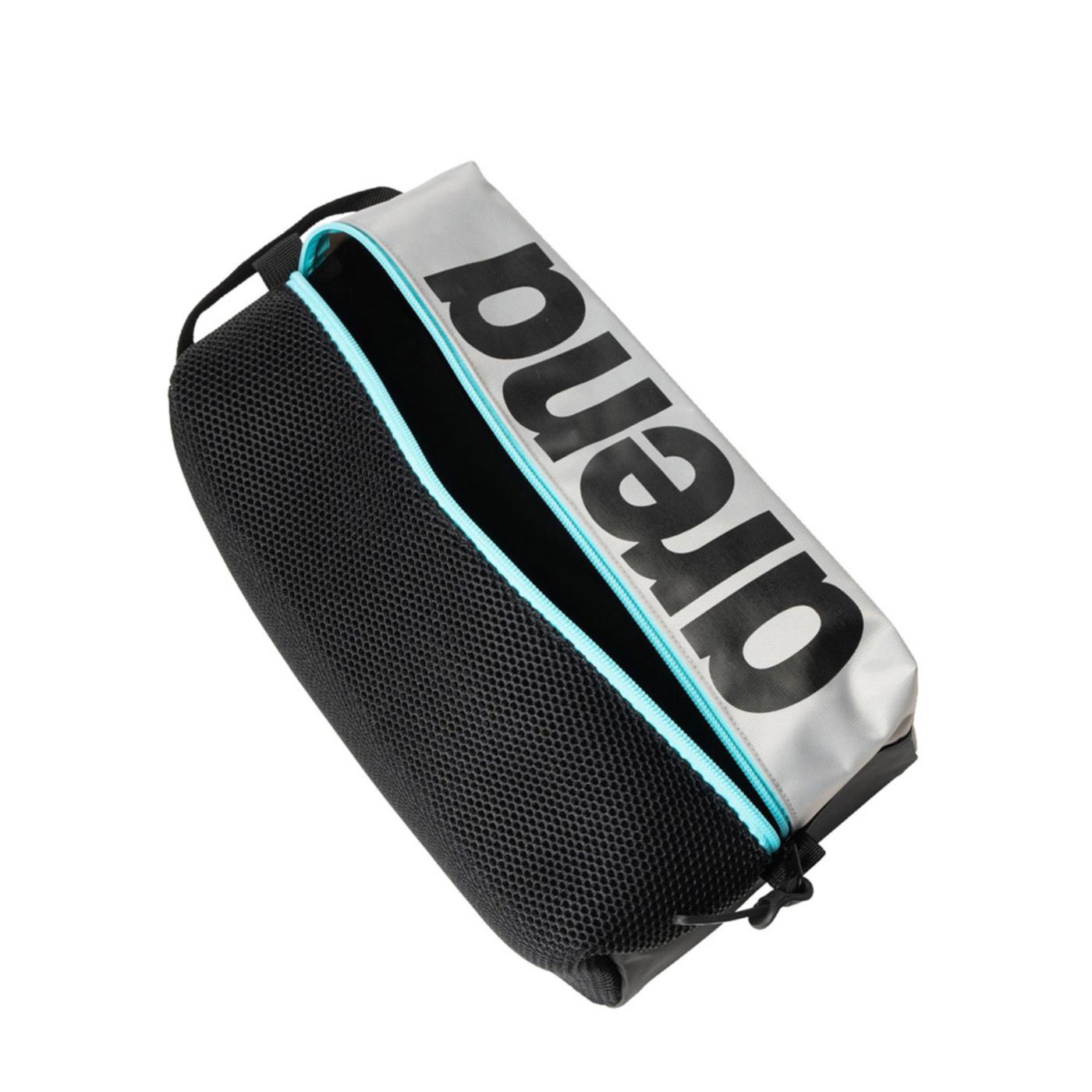 ARENA SPIKY III POCKET BAG