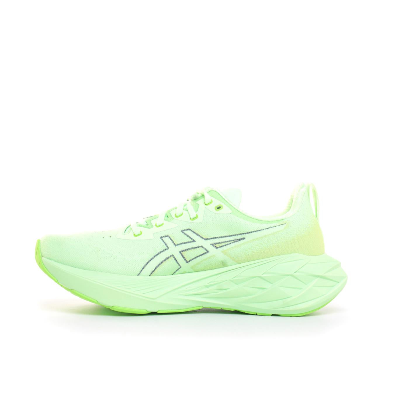 ASICS NOVABLAST 4
