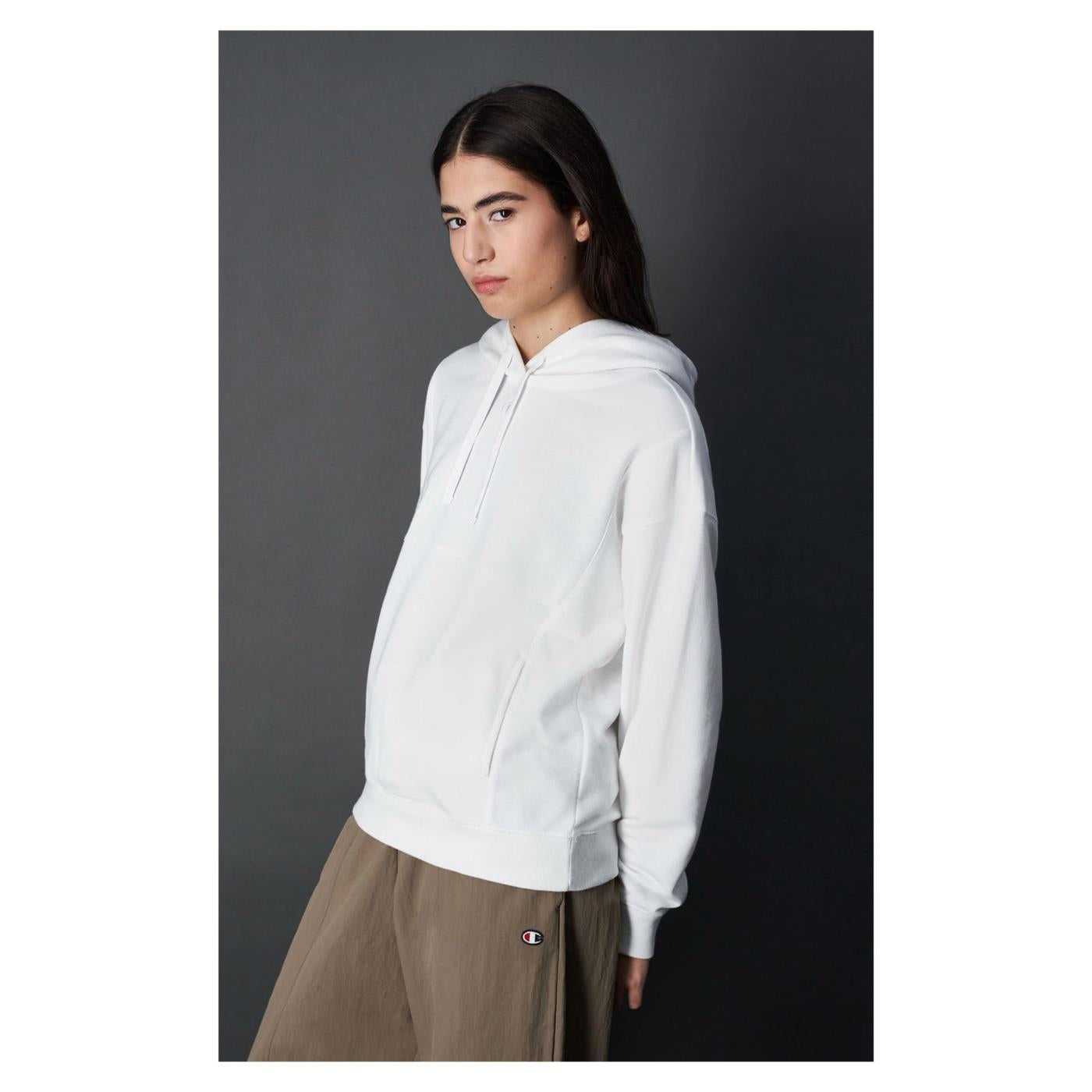 CHAMPION HOODED SWEATSHIRT