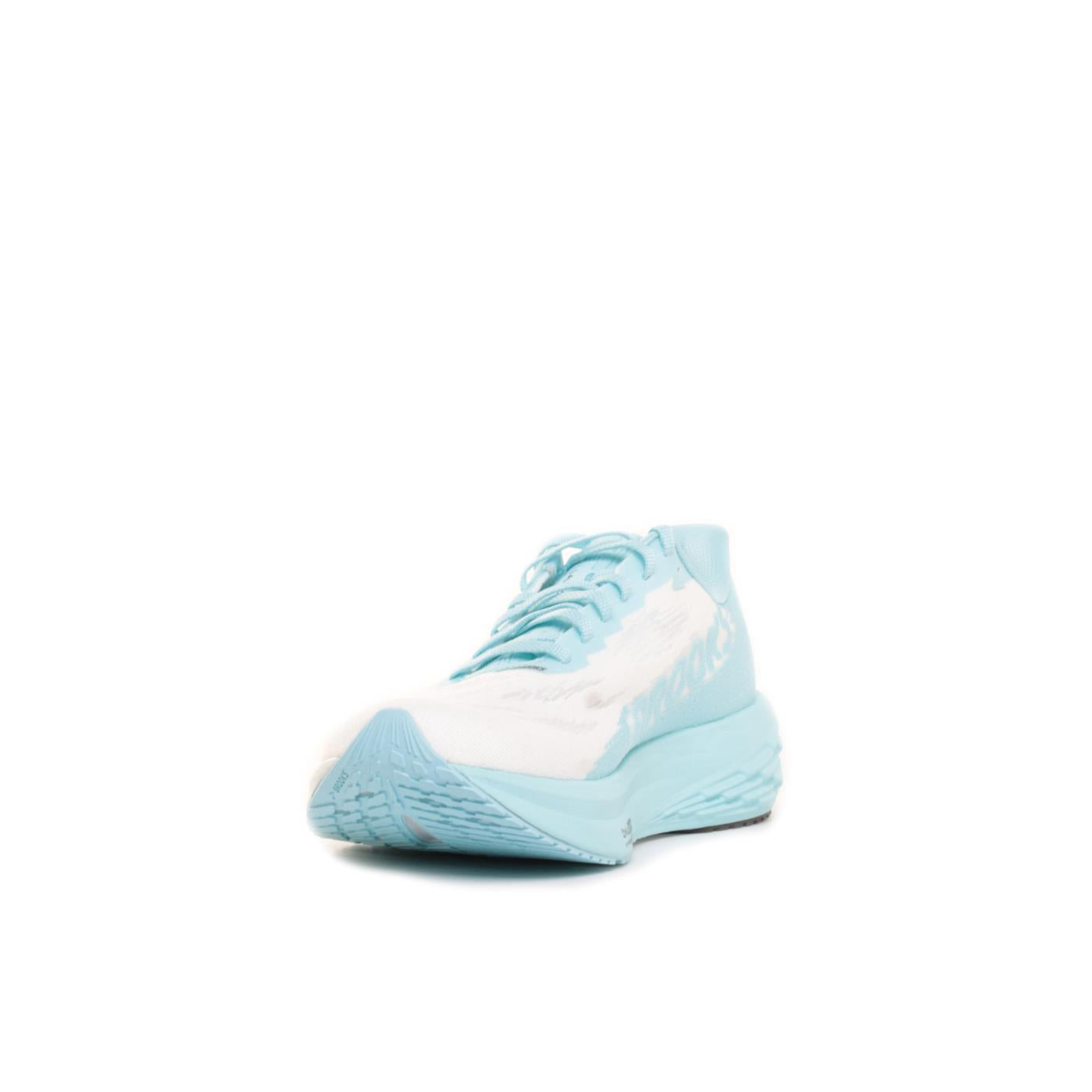 BROOKS LAUNCH 11 WOMAN