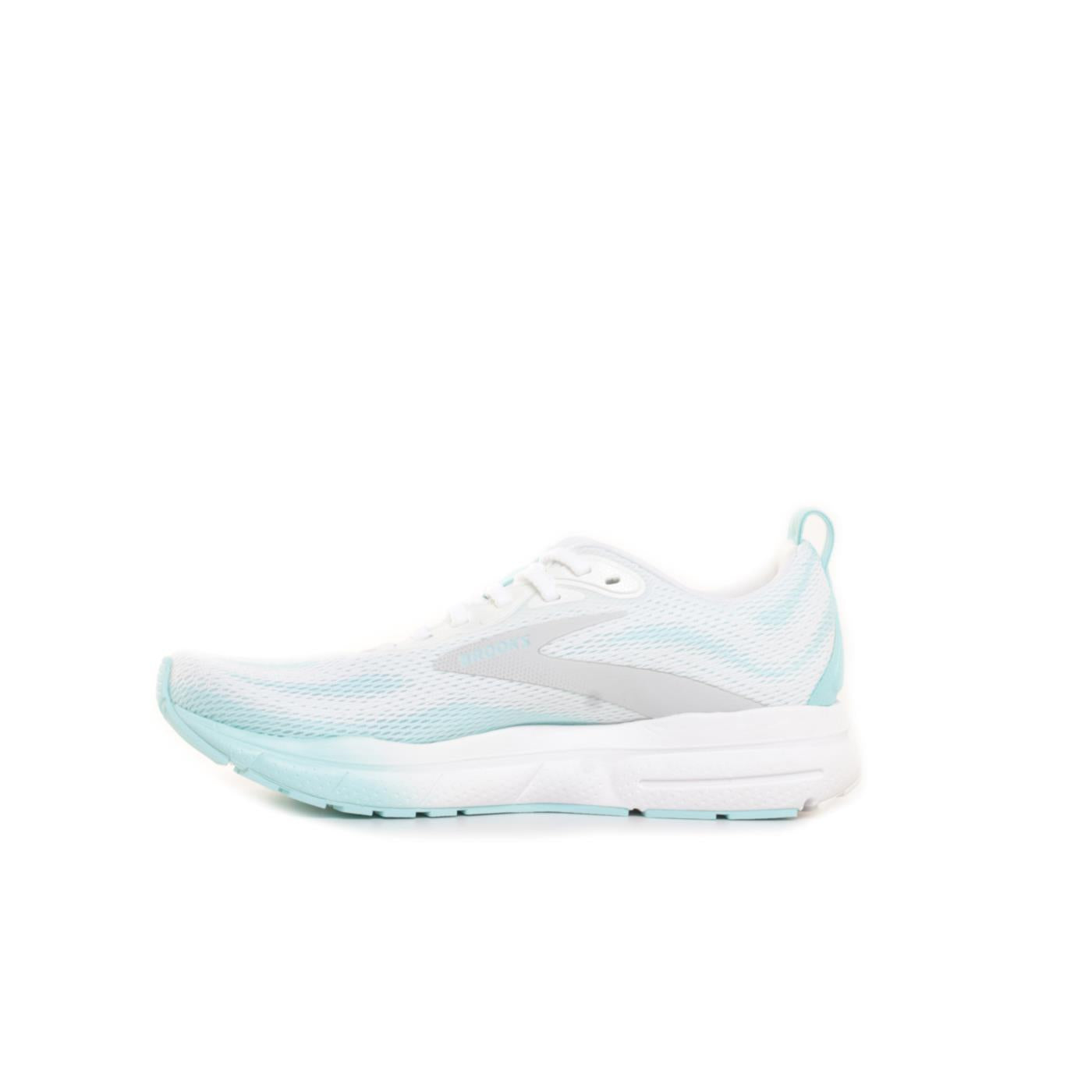 BROOKS TRACE 4 WOMAN