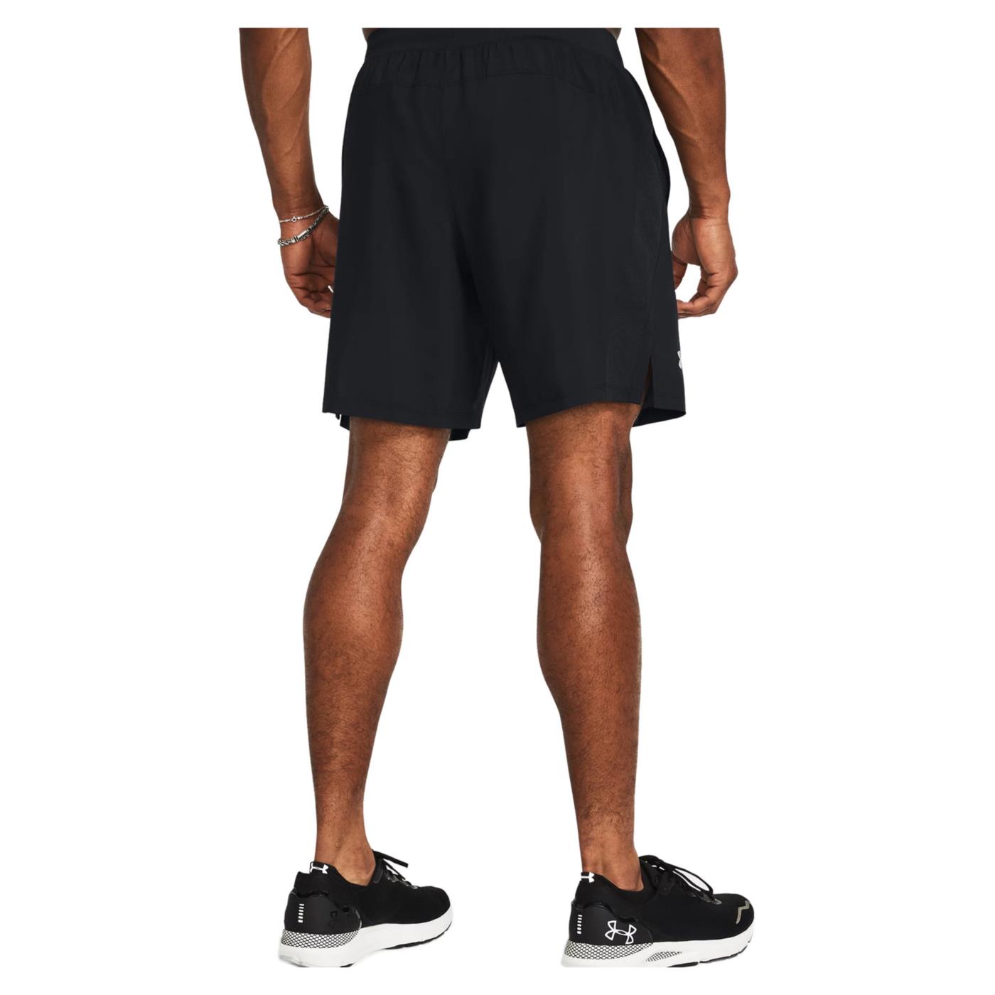 UNDER ARMOUR LAUNCH 7 SHORTS