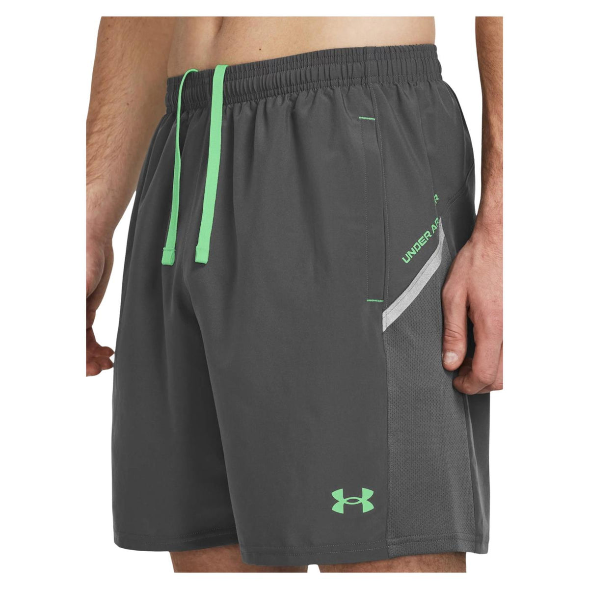 UNDER ARMOR CORE+ WOVEN SHORTS