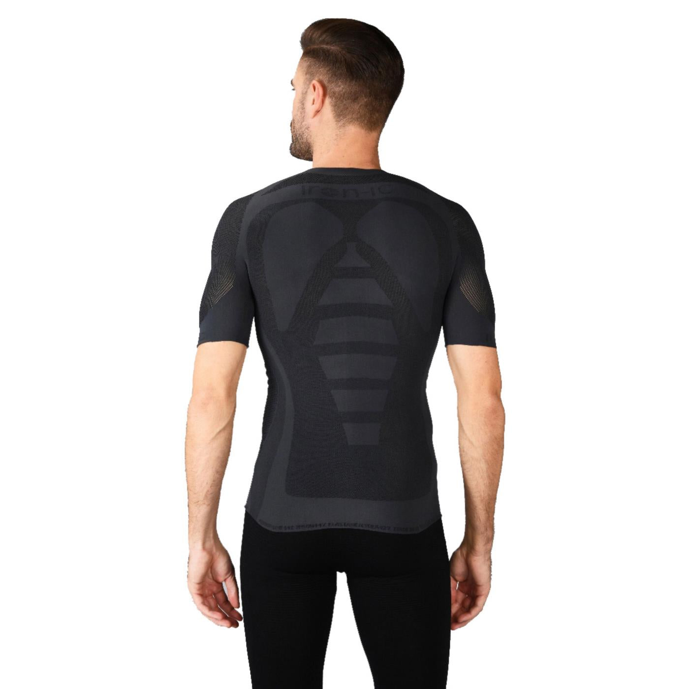 IRON-IC PERFORMANCE LIGHT SS TEE
