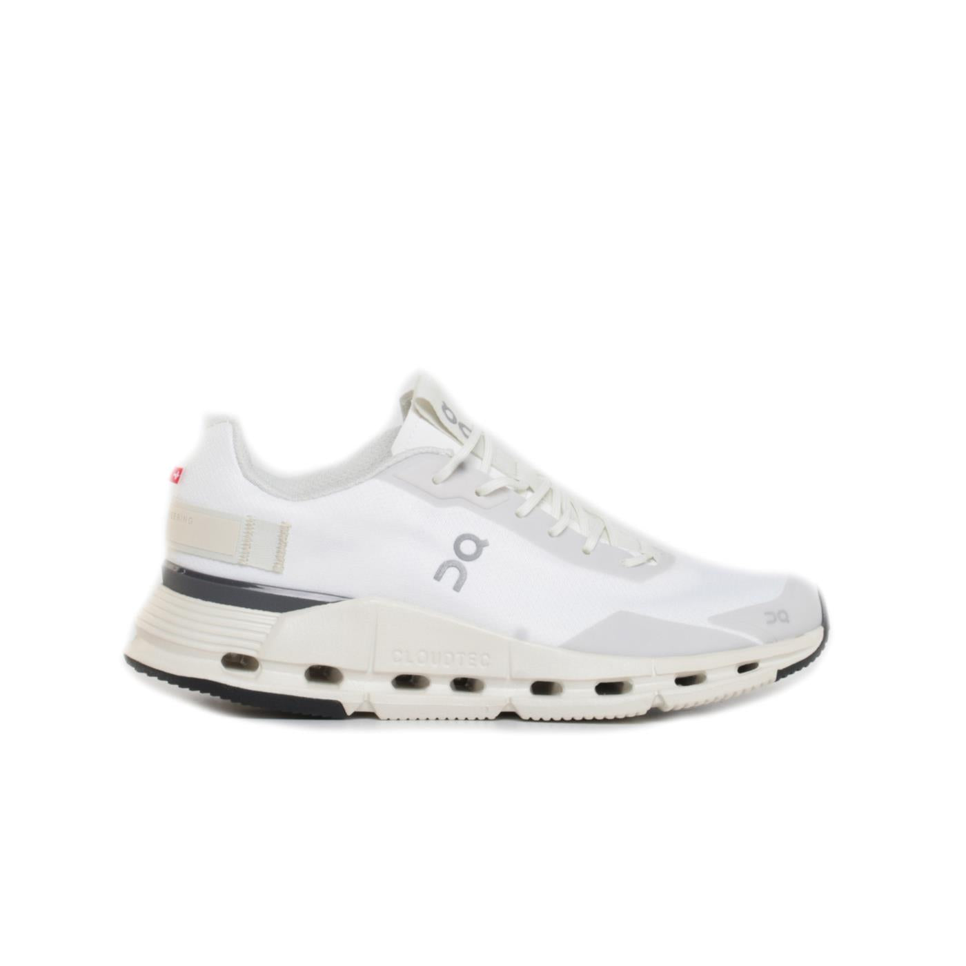 ON CLOUDNOVA FORM WOMAN