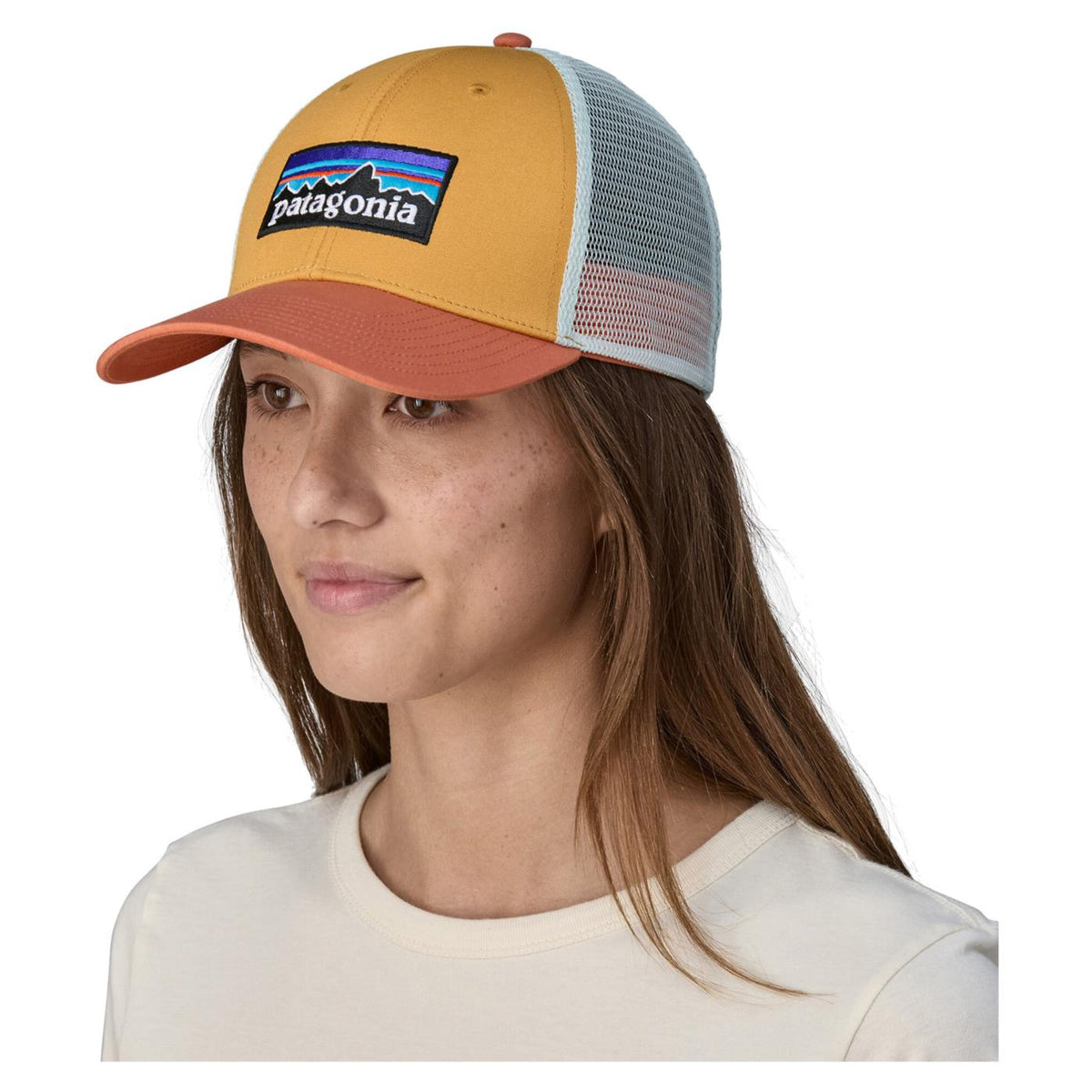 PATAGONIA P-6 LOPRO TRUCKER LOGO - seconda immagine