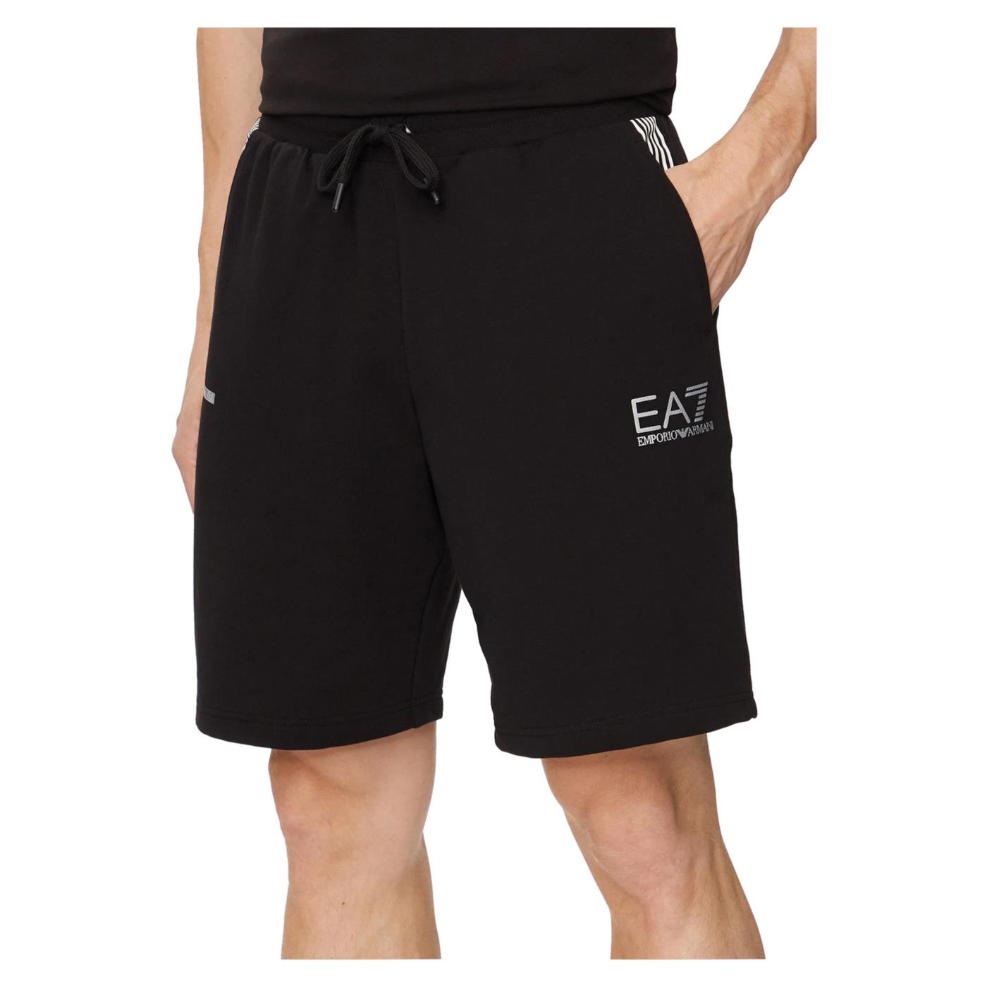EMPORIO ARMANI 7 EA7 TRAIN 7 LINES M SHORTS
