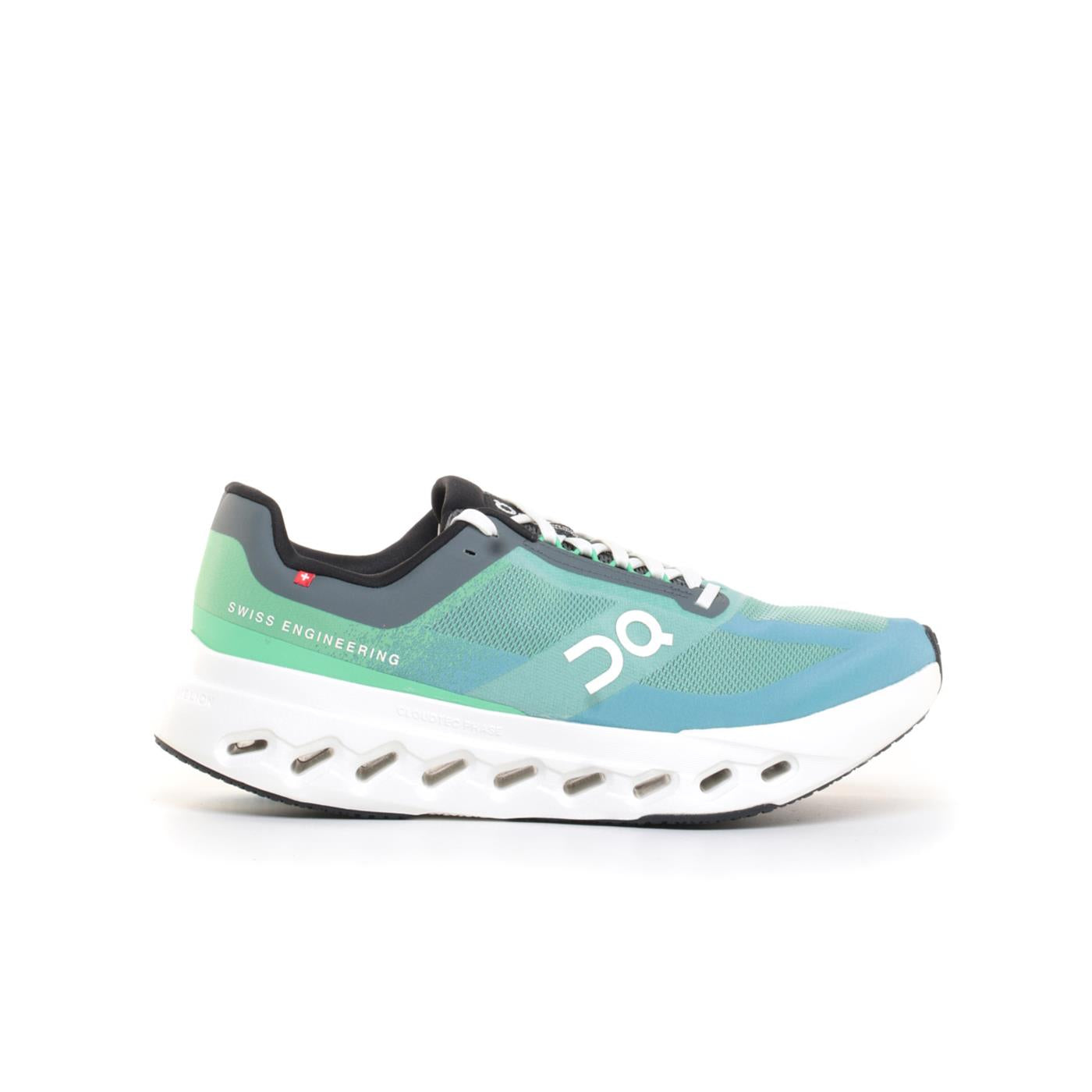 ON CLOUDSURFER NEXT