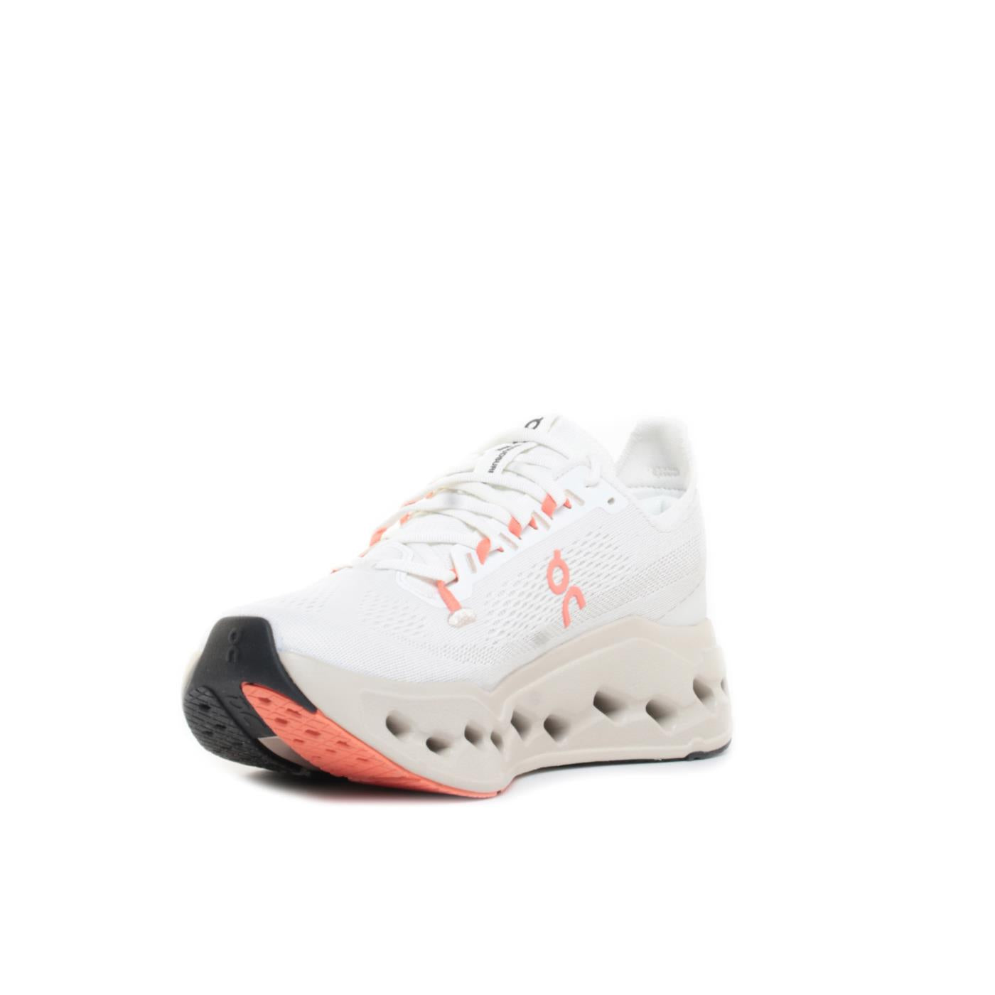 ON CLOUDSURFER MAX WOMAN