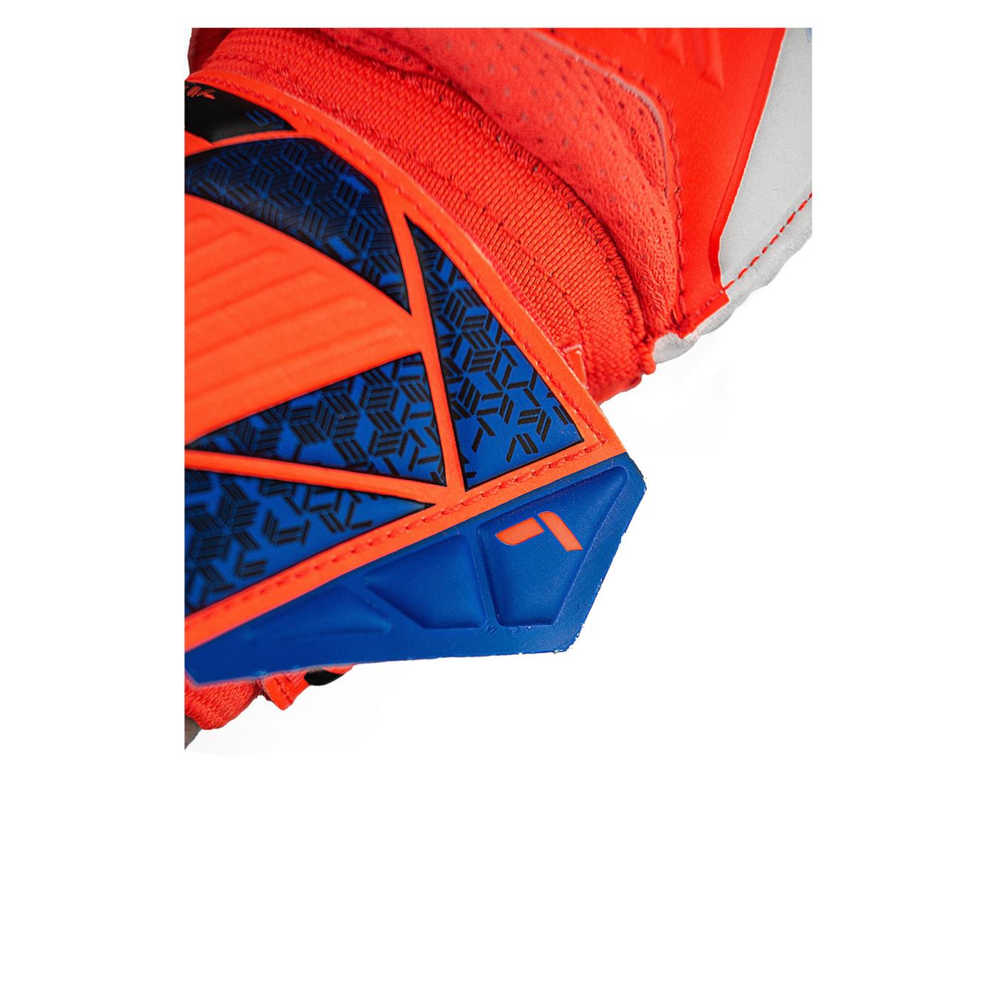 REUSCH ATTRAKT SOLID
