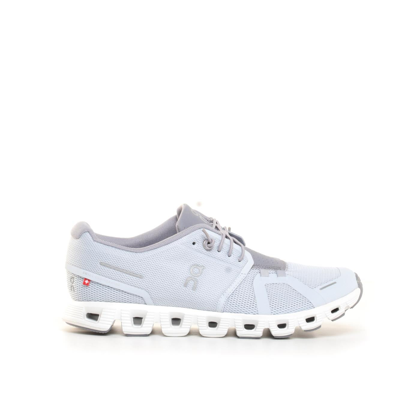 ON CLOUD 5 WOMAN