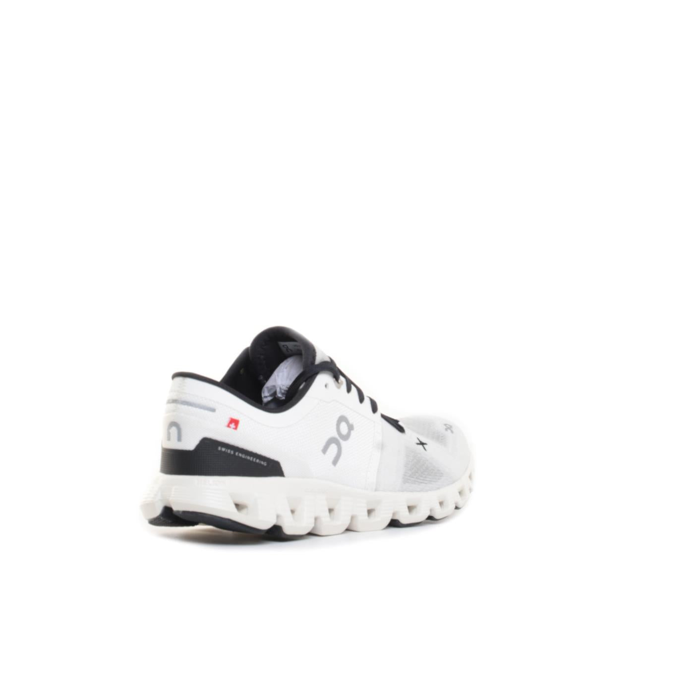 ON CLOUD X 3 WOMAN
