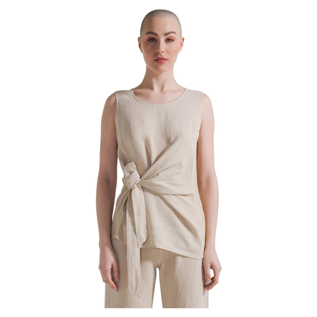 DEHA SLEEVELESS BLOUSE WITH KNOT