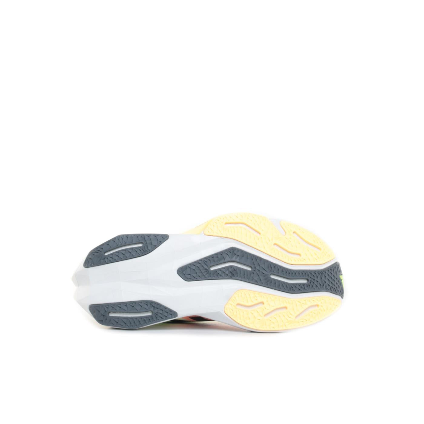 NEW BALANCE FUELCELL REBEL V4