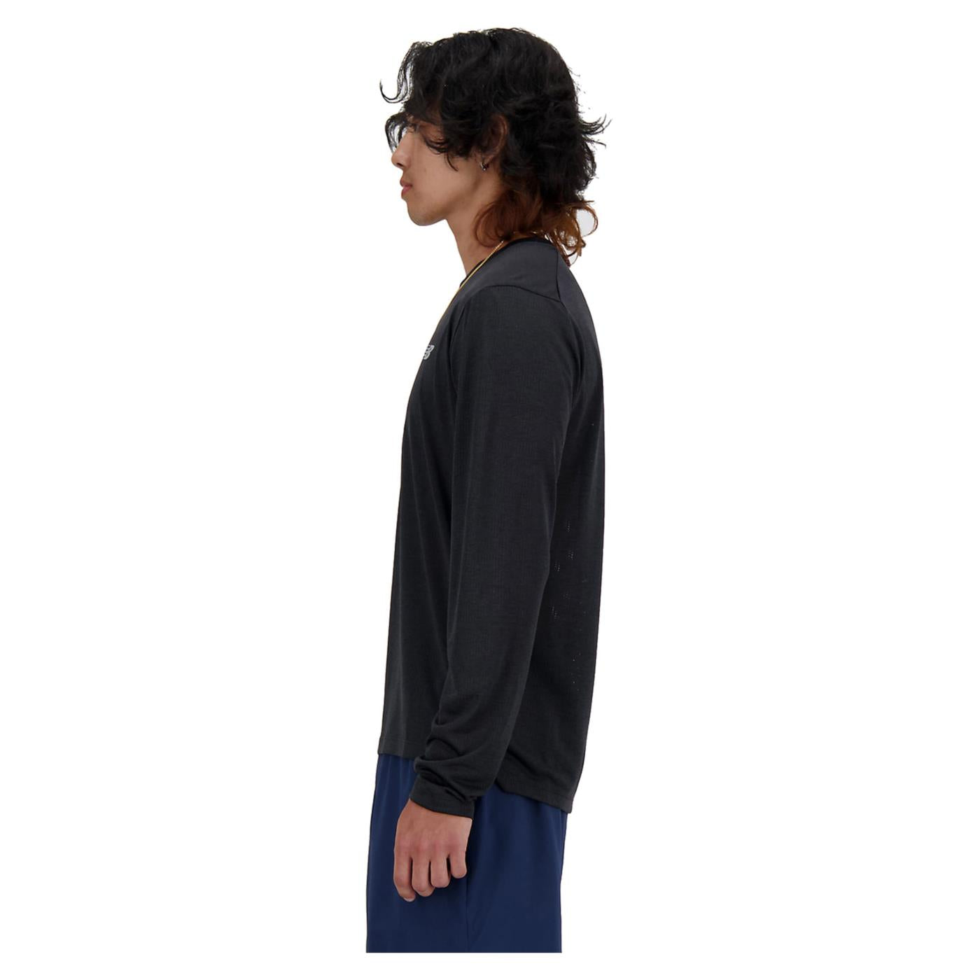 NEW BALANCE ATHLETICS RUN LONG SLEEVE