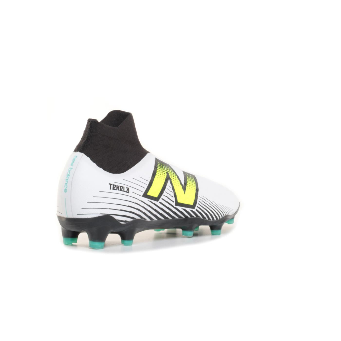 NEW BALANCE TEKELA MAGIA FG V4+