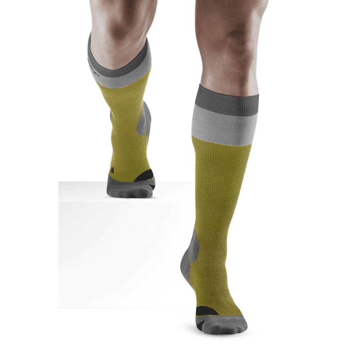 CEP COMPRESSION LIGHT MERINO