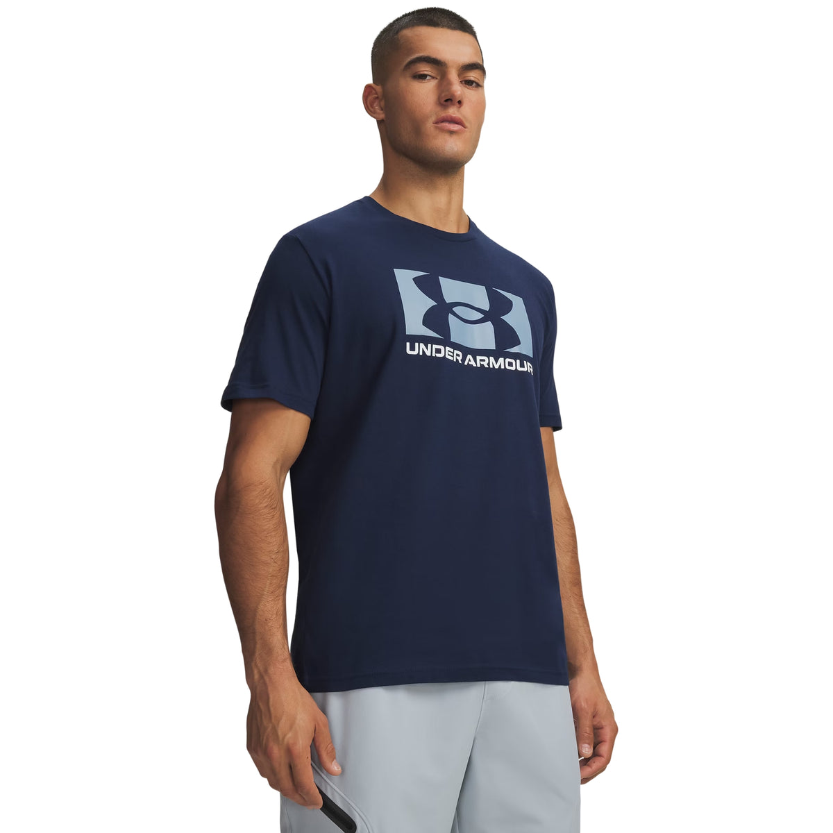 UNDER ARMOUR CENTER LOGO SS TEE